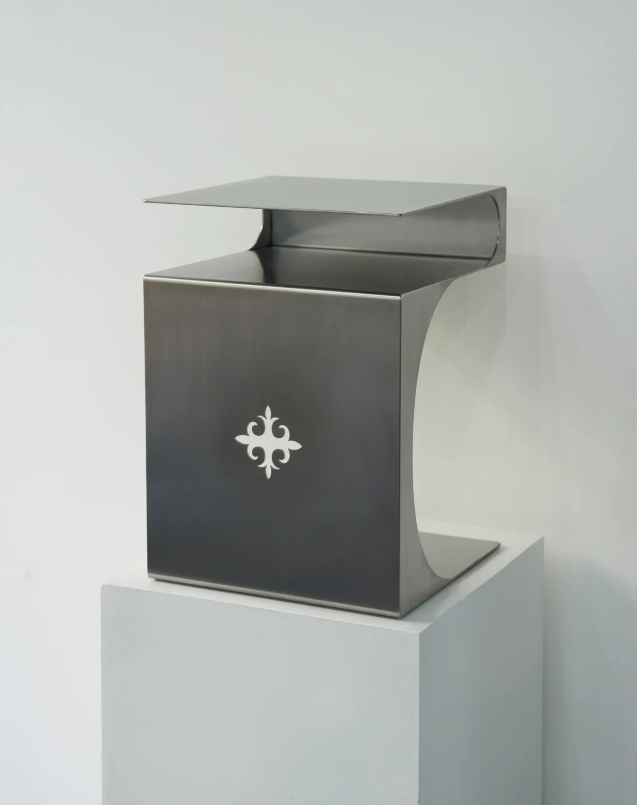 Undress House - Stainless Steel Side Table — 5