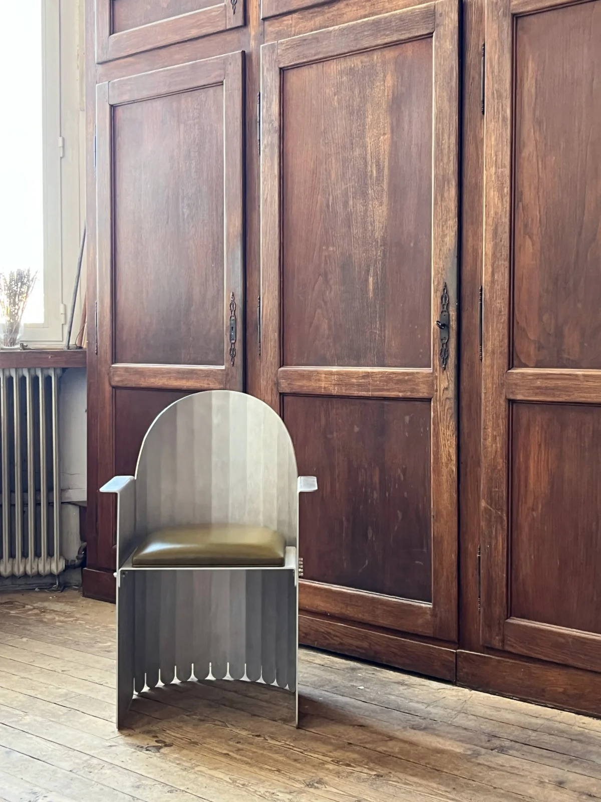 Lazarus - Aluminum / Leather Armchair — 3