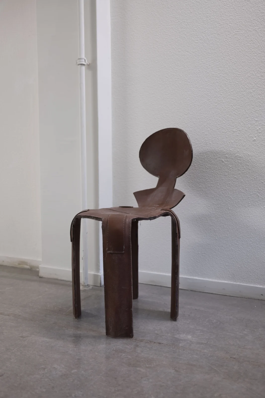 Hartleder - Sustainable Cowhide Chair — 3