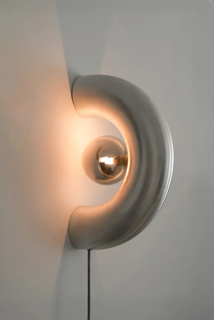Arcora Underglow Table Lamp in Aluminum — 4