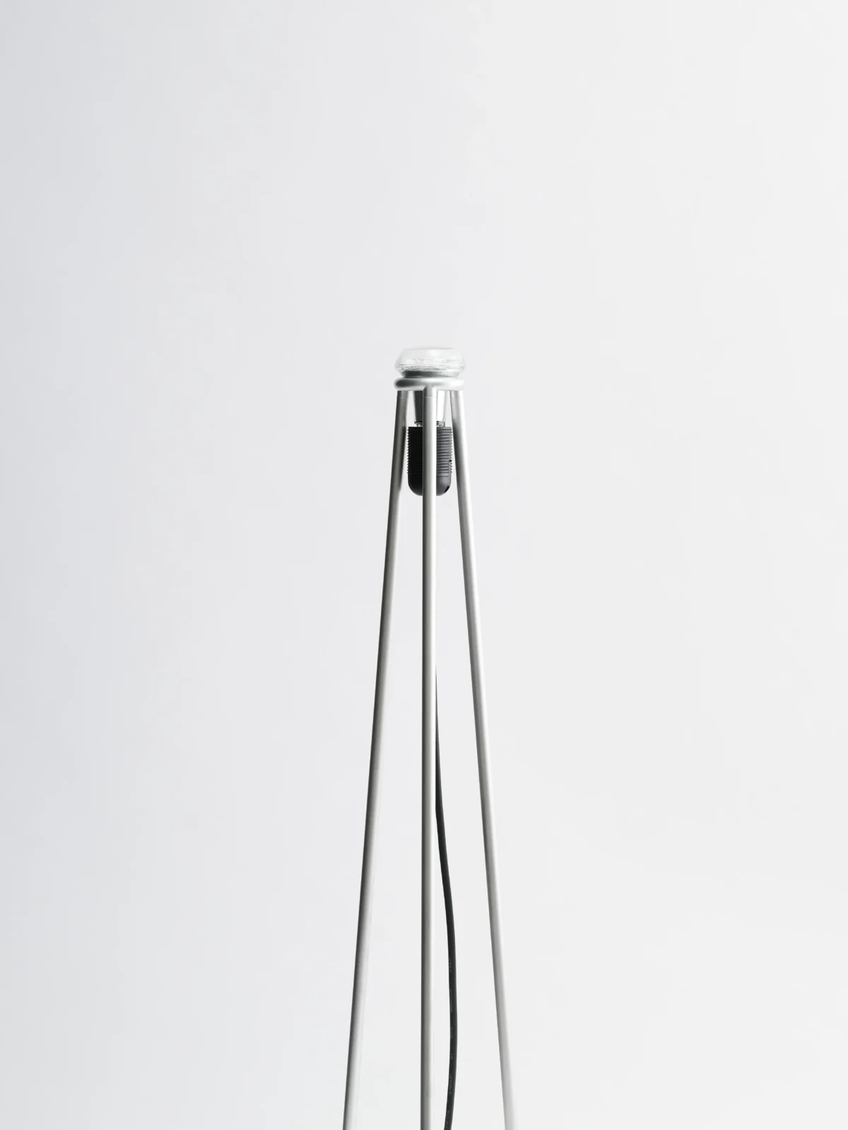 Trilight 100 Floor Lamp in Aluminum — 3