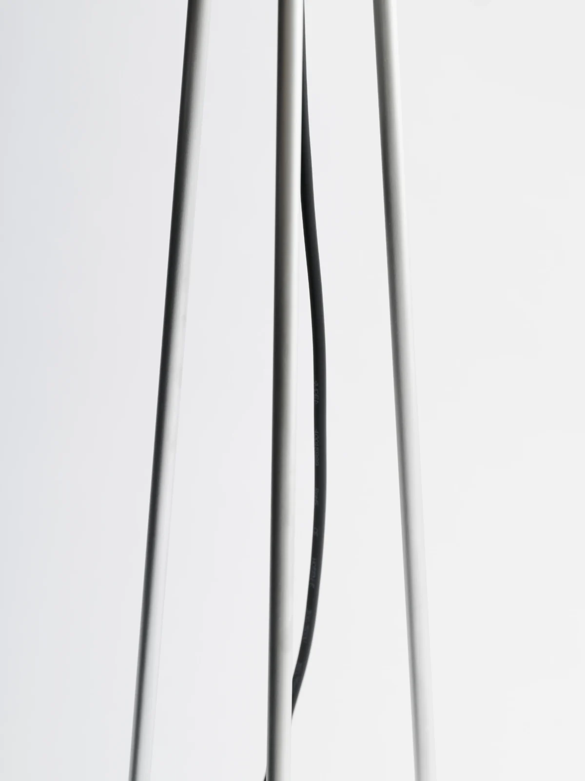 Trilight 100 Floor Lamp in Aluminum — 4