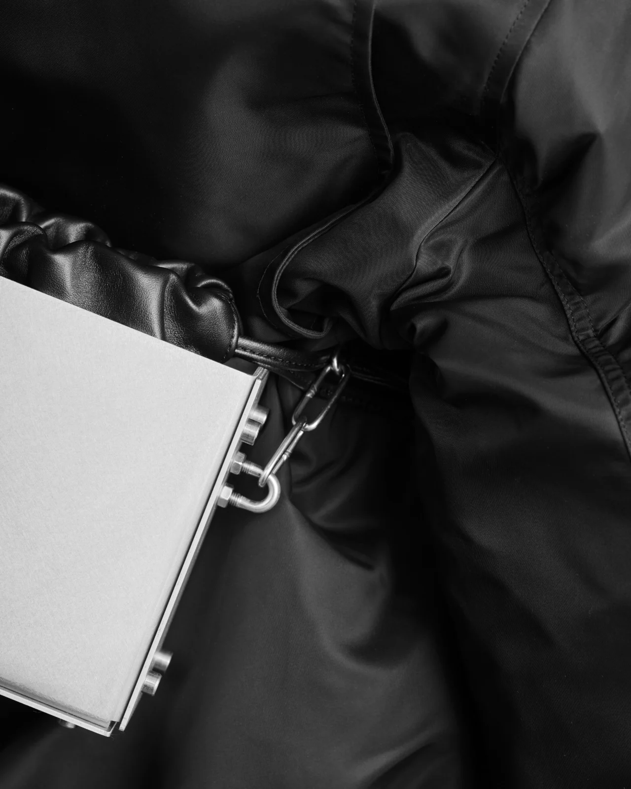 Kado Bag - Aluminum/ Leather — 9