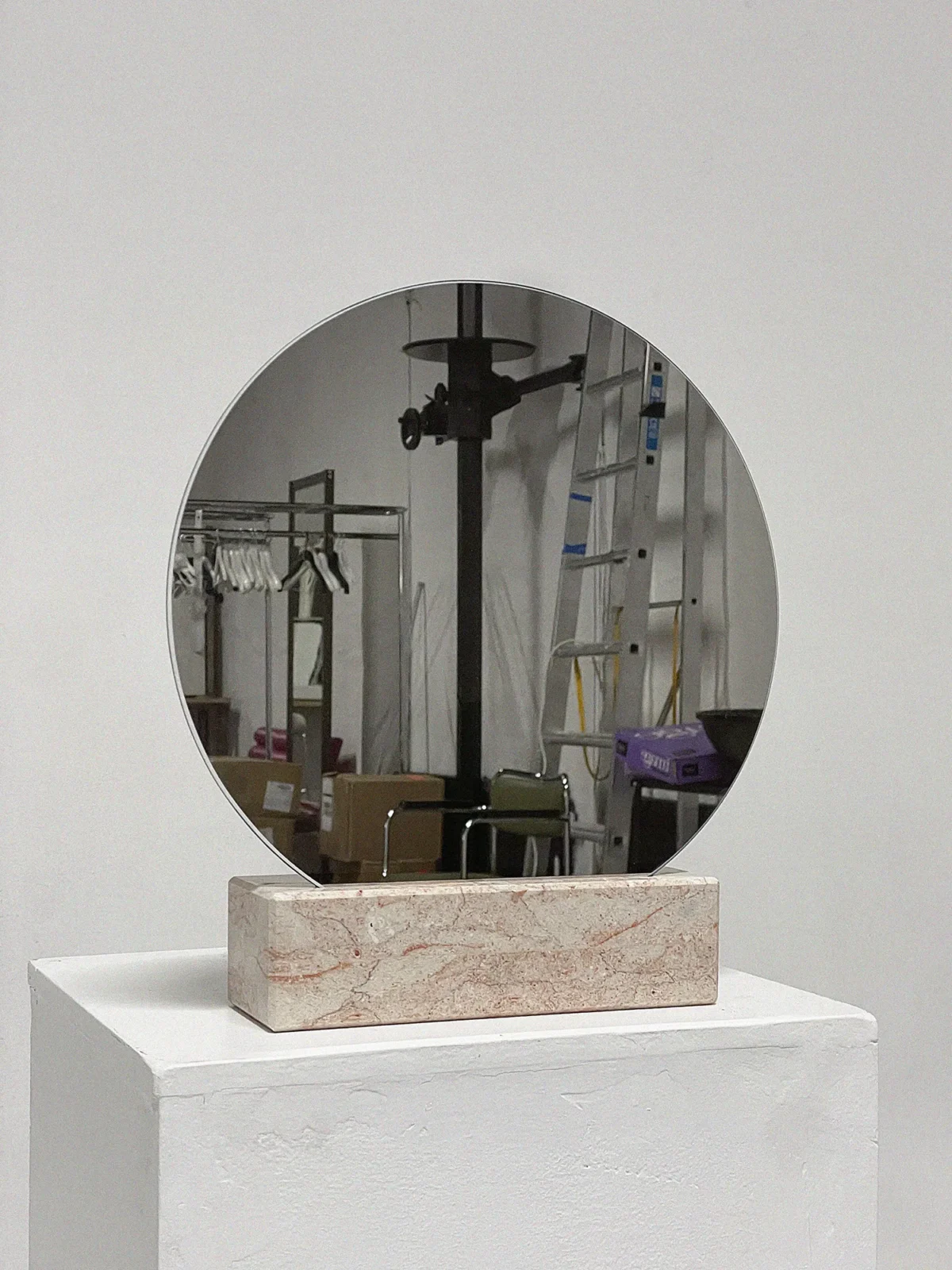 Spegla - Mirror & Candle Holder In Marble And Halftranspared Mirror 2 — 10