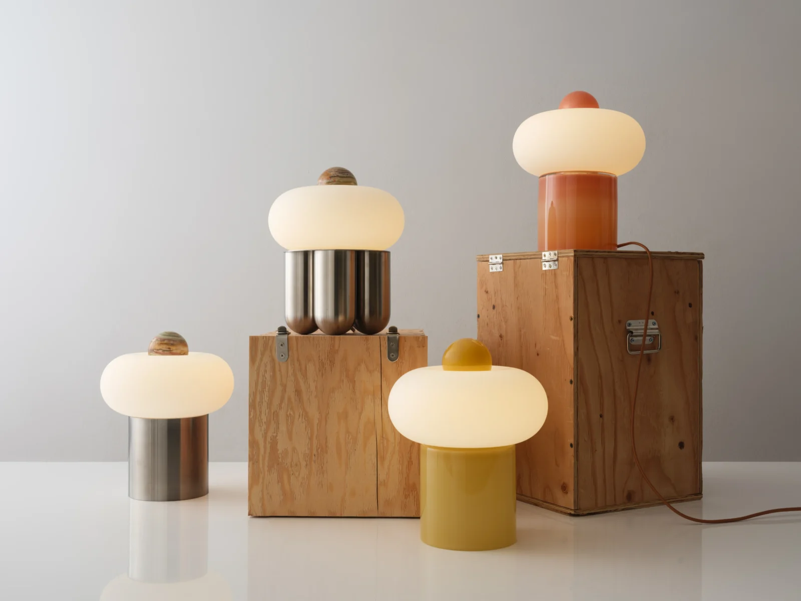 Capsula 04 Table Lamp in Blown Glass — 5