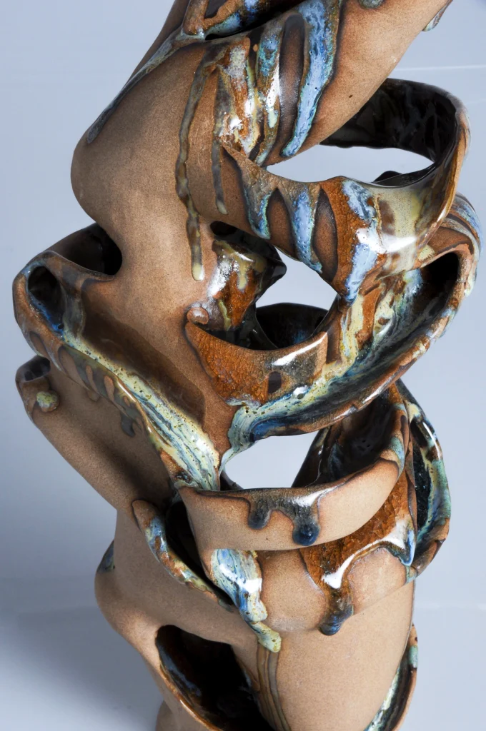 Atravesar - Stoneware Collectible Sculpture — 7