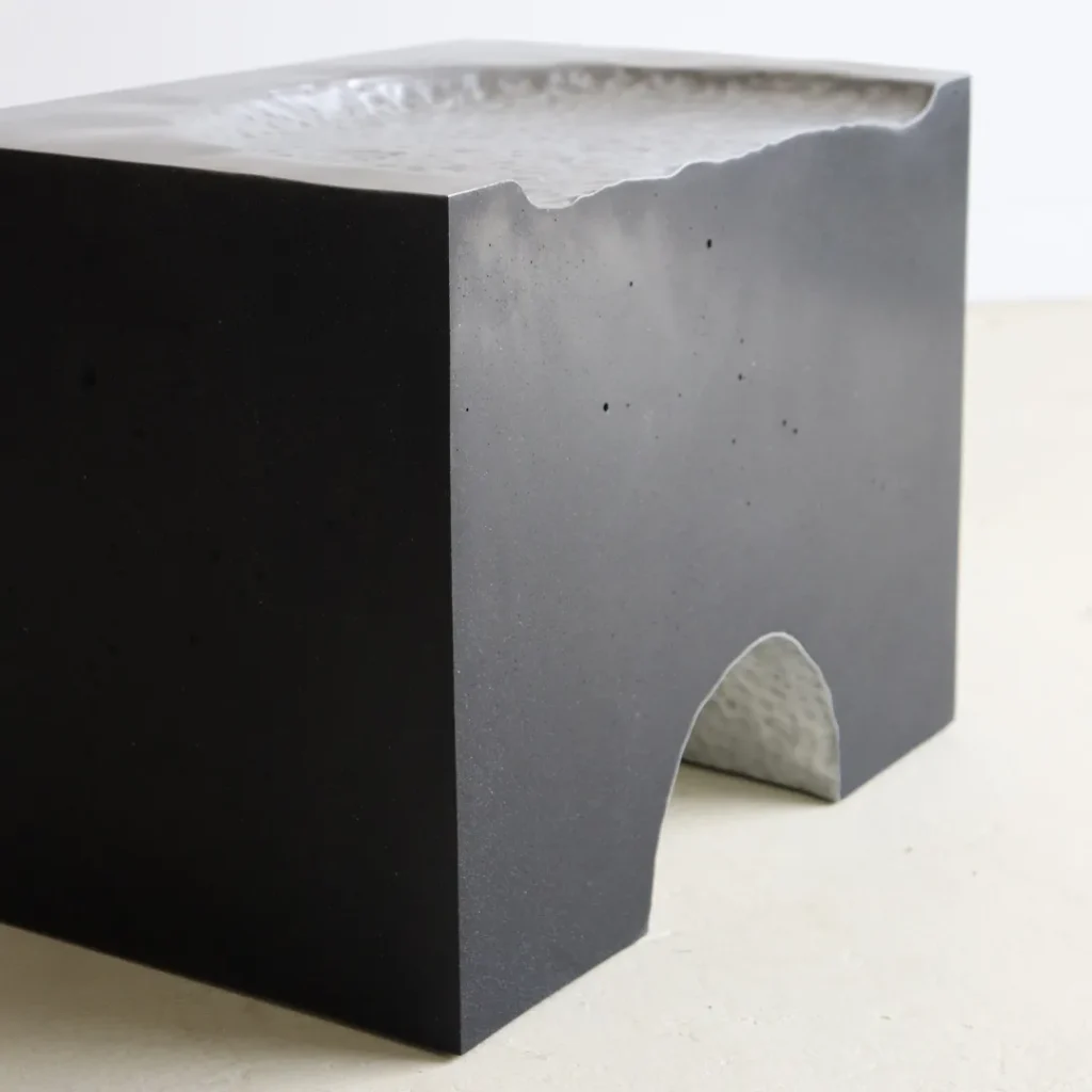 Iddu - Stool — 2