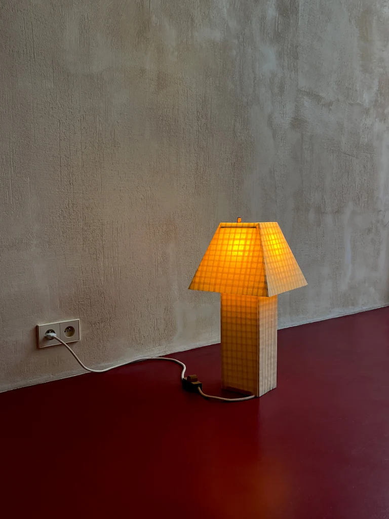 Grid Table Lamp In Cotton And Resin — 3