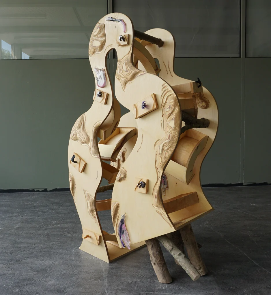 The Cabinet In Love — 4