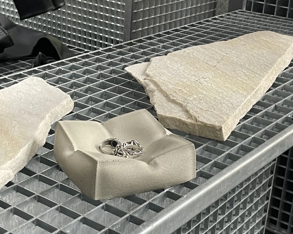 Pillow Tray Raw - Concrete Design Tray — 2