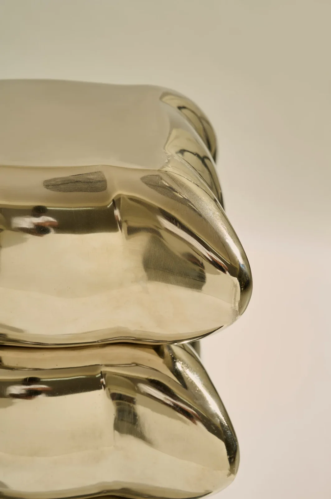 Pillow Drink Table — 4
