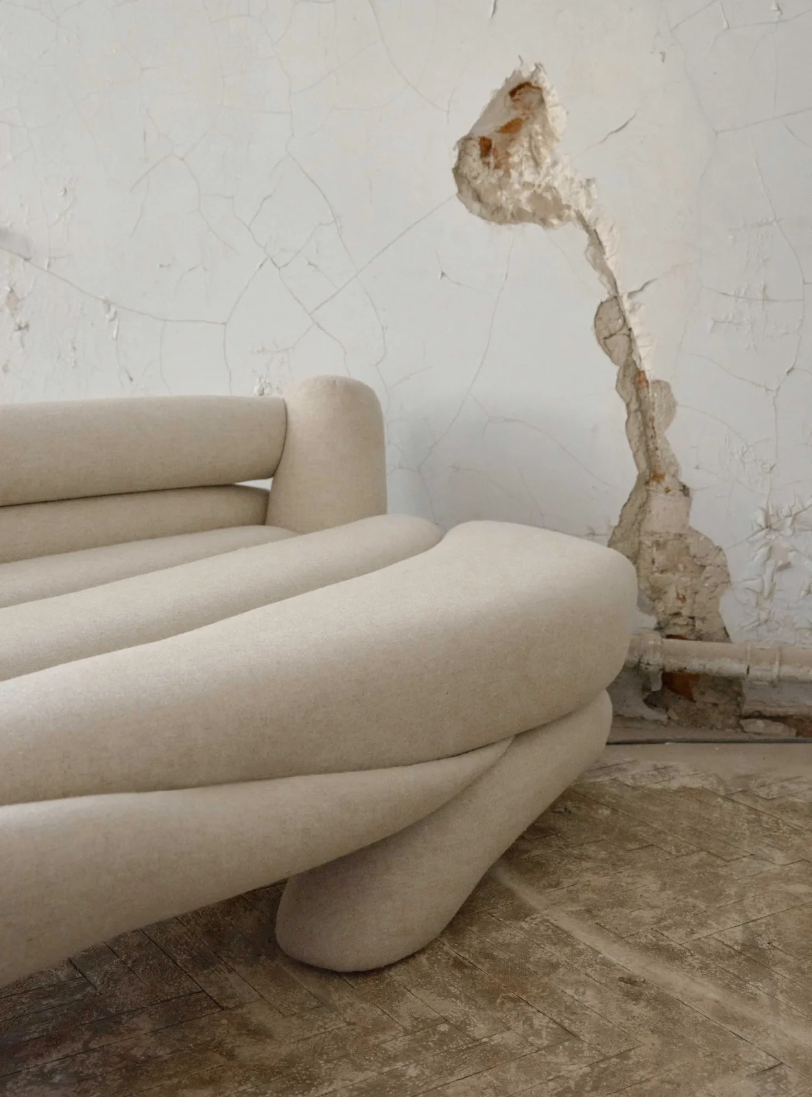 Viter Sofa — 3