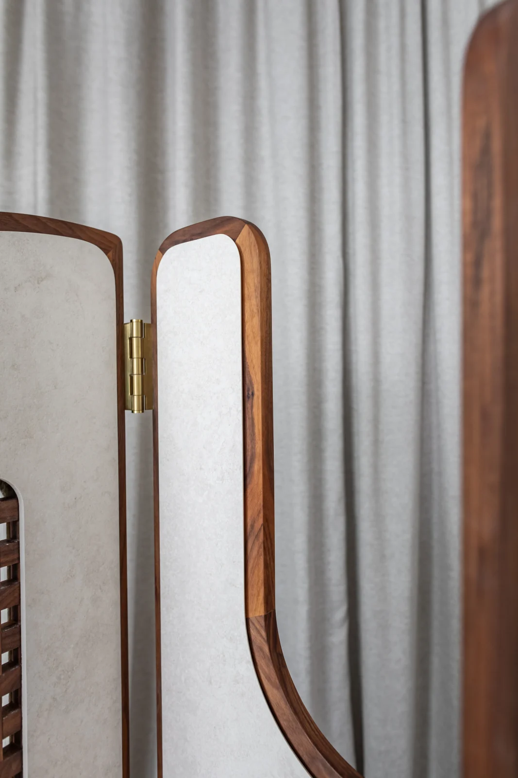 B D | Room Divider — 2