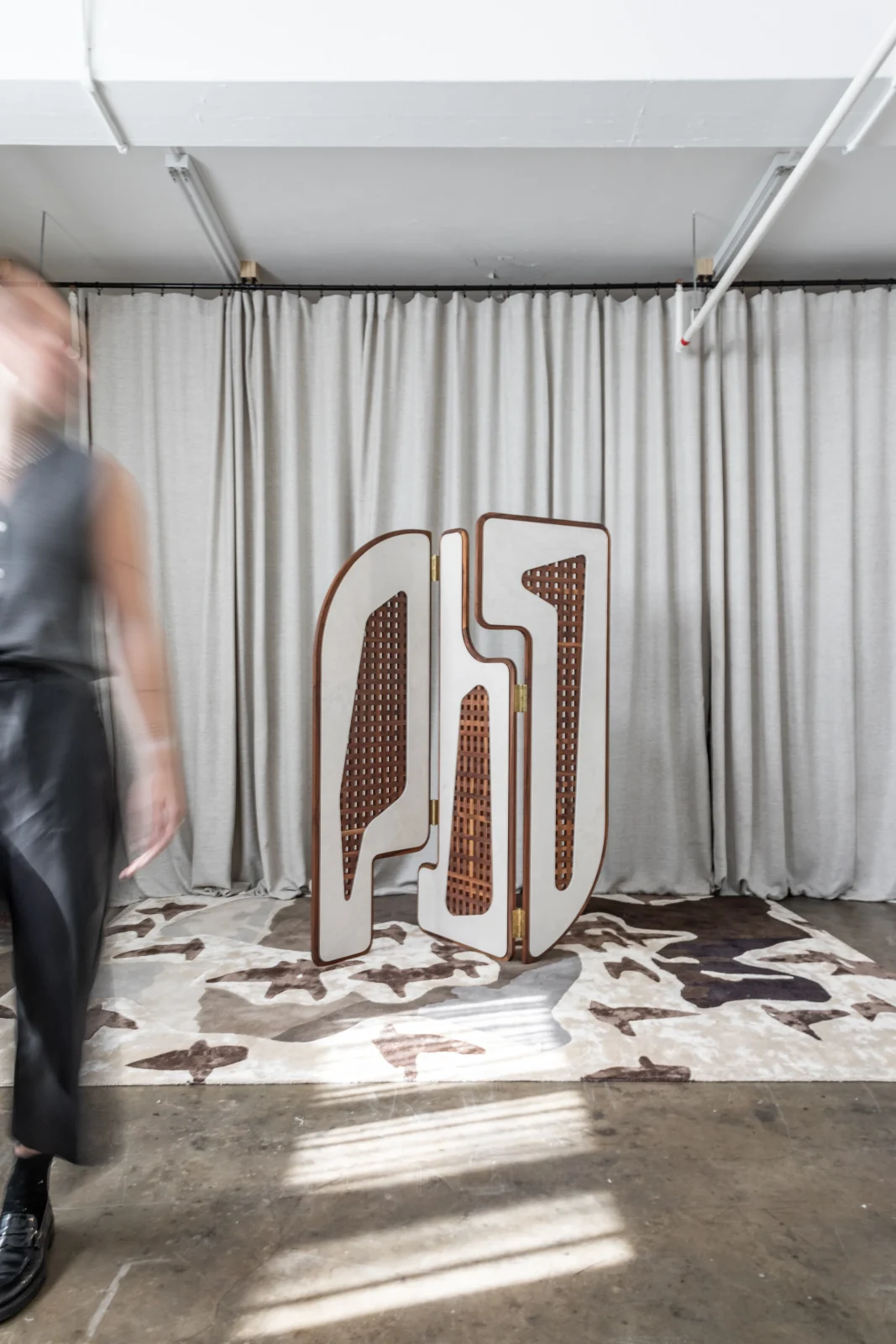 B D | Room Divider — 5