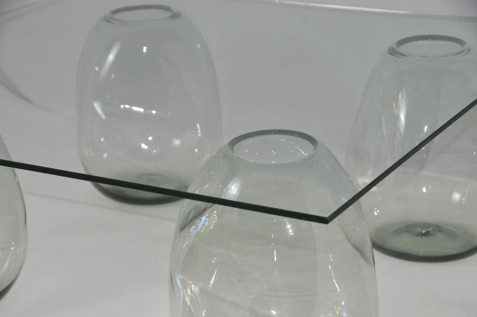 Bubble Glass Coffee Table — 3