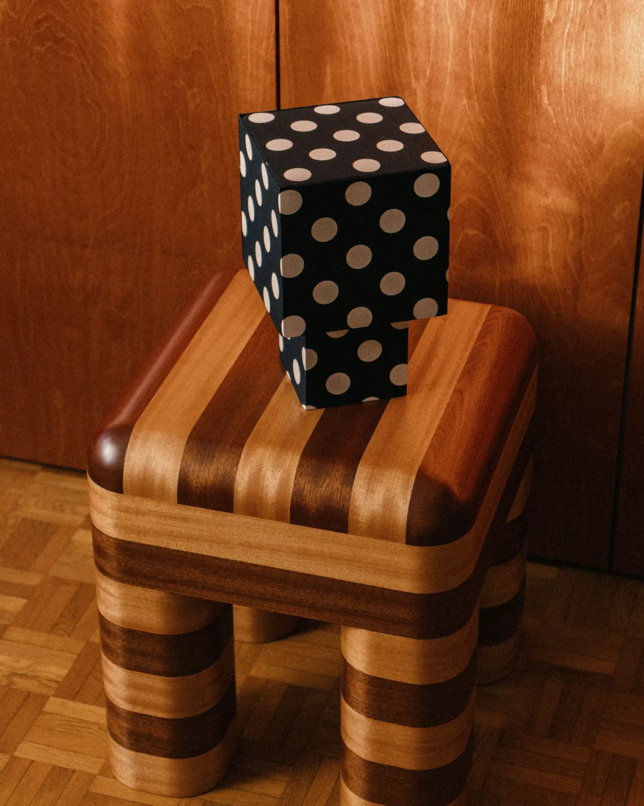 La Petite Boîte Table Lamp in Polka Dot Cotton — 3