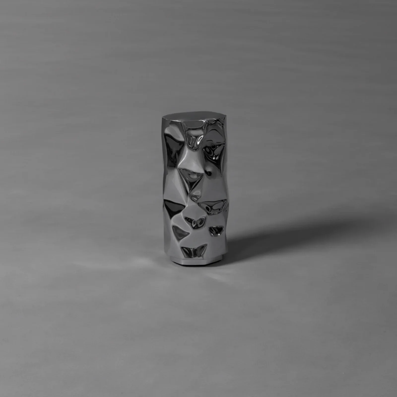 Tronco Drinks Table — 2