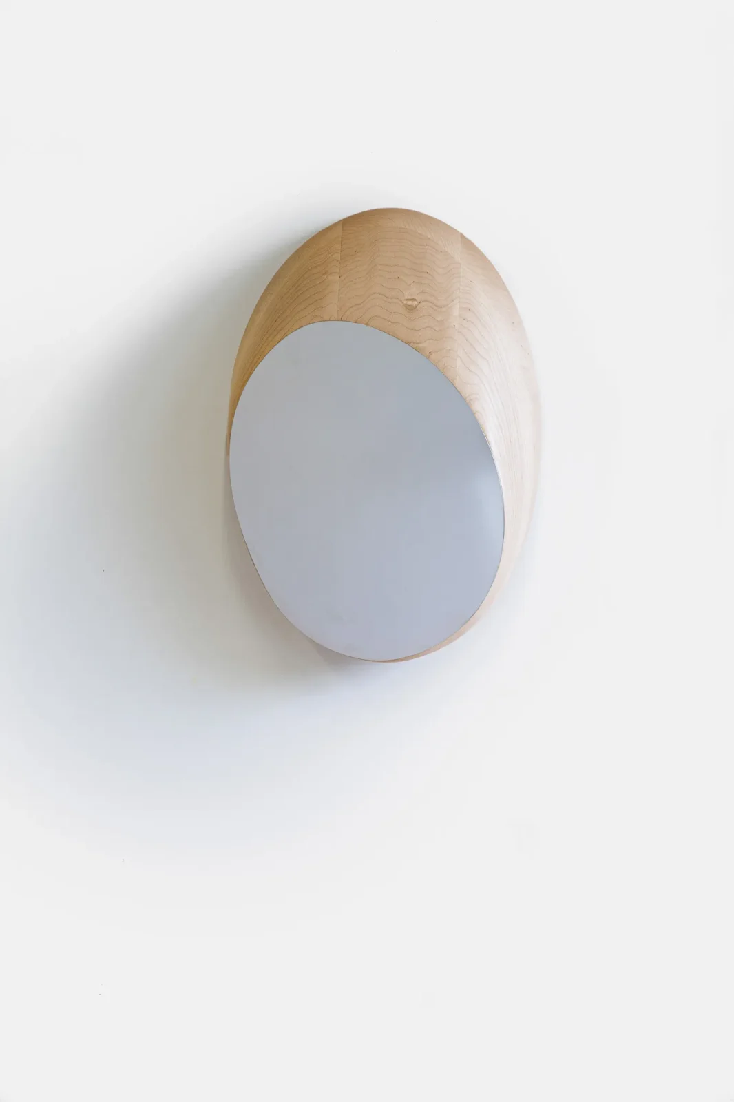 Maple Mirror E — Ves Medium — 3