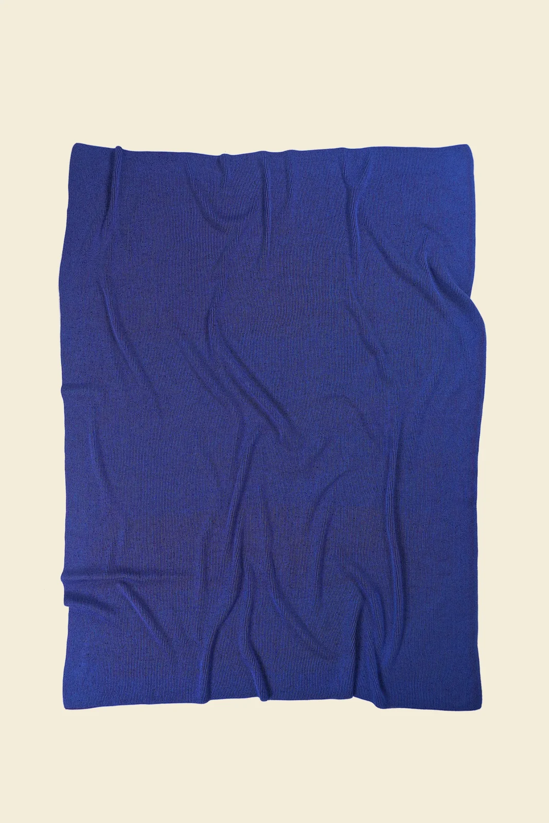 Graphic Blanket In Blue/grey - Boi X Leigh Bagley — 4