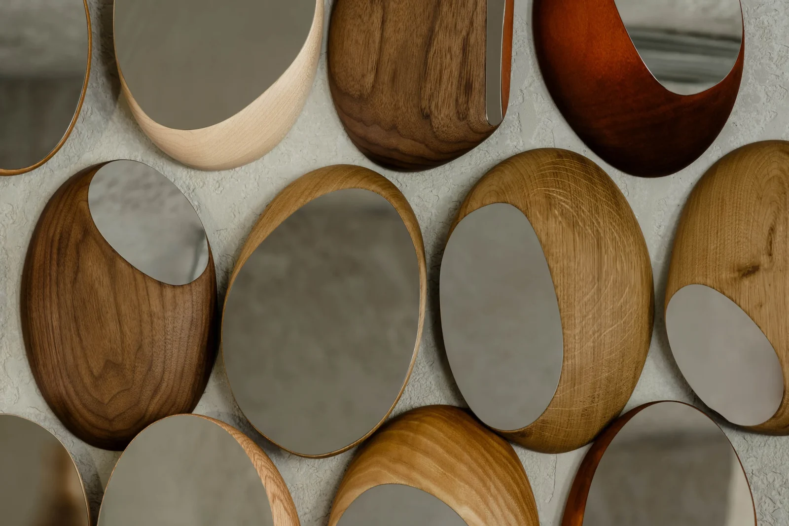 Walnut Mirror D — Ves — 2