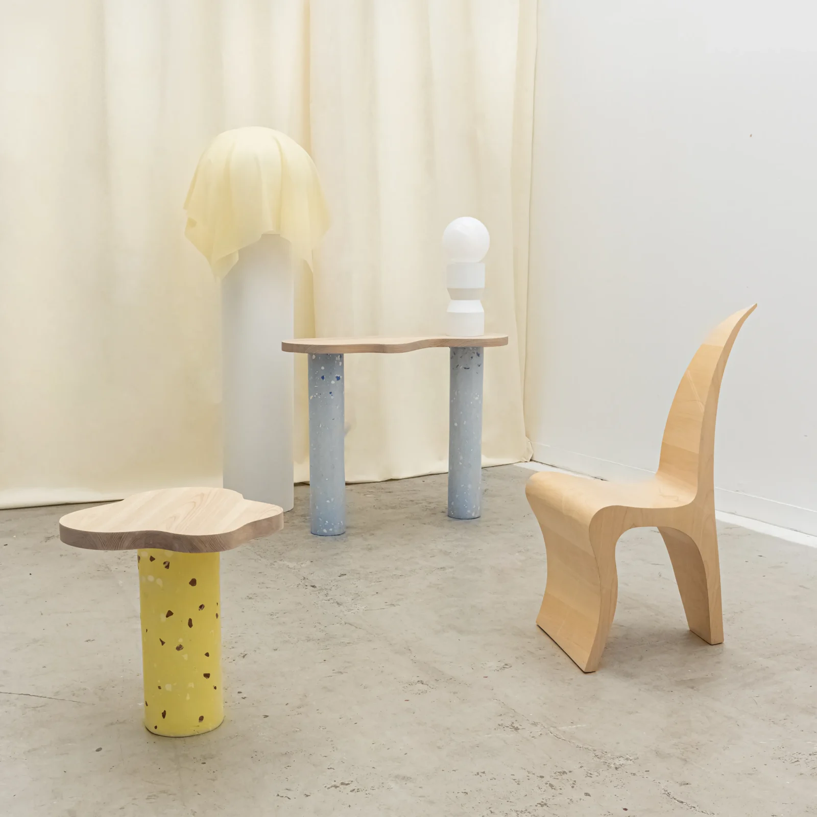 Esposcada 02 - Console Table — 2