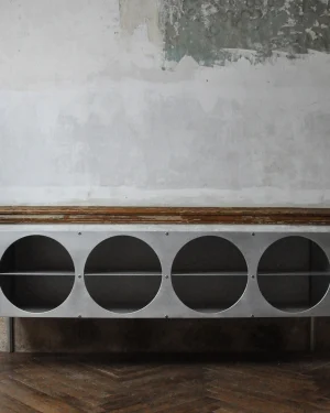 D400 Console - Matte Aluminium