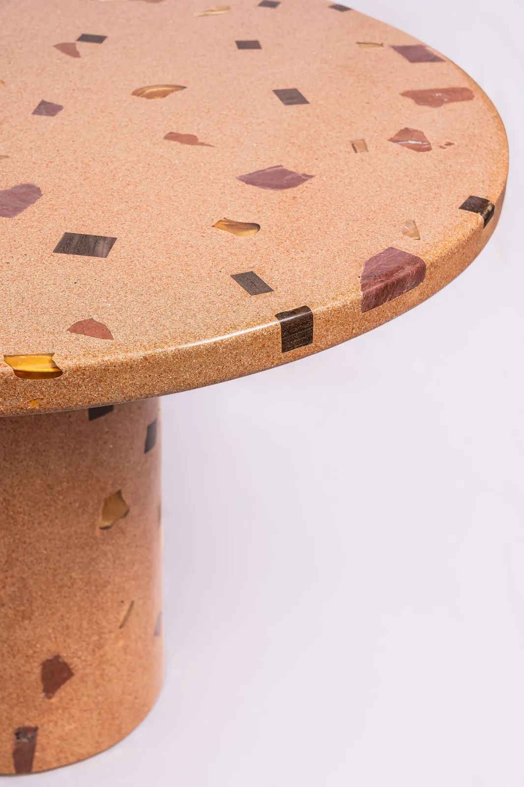Dendê Dining Table — 2
