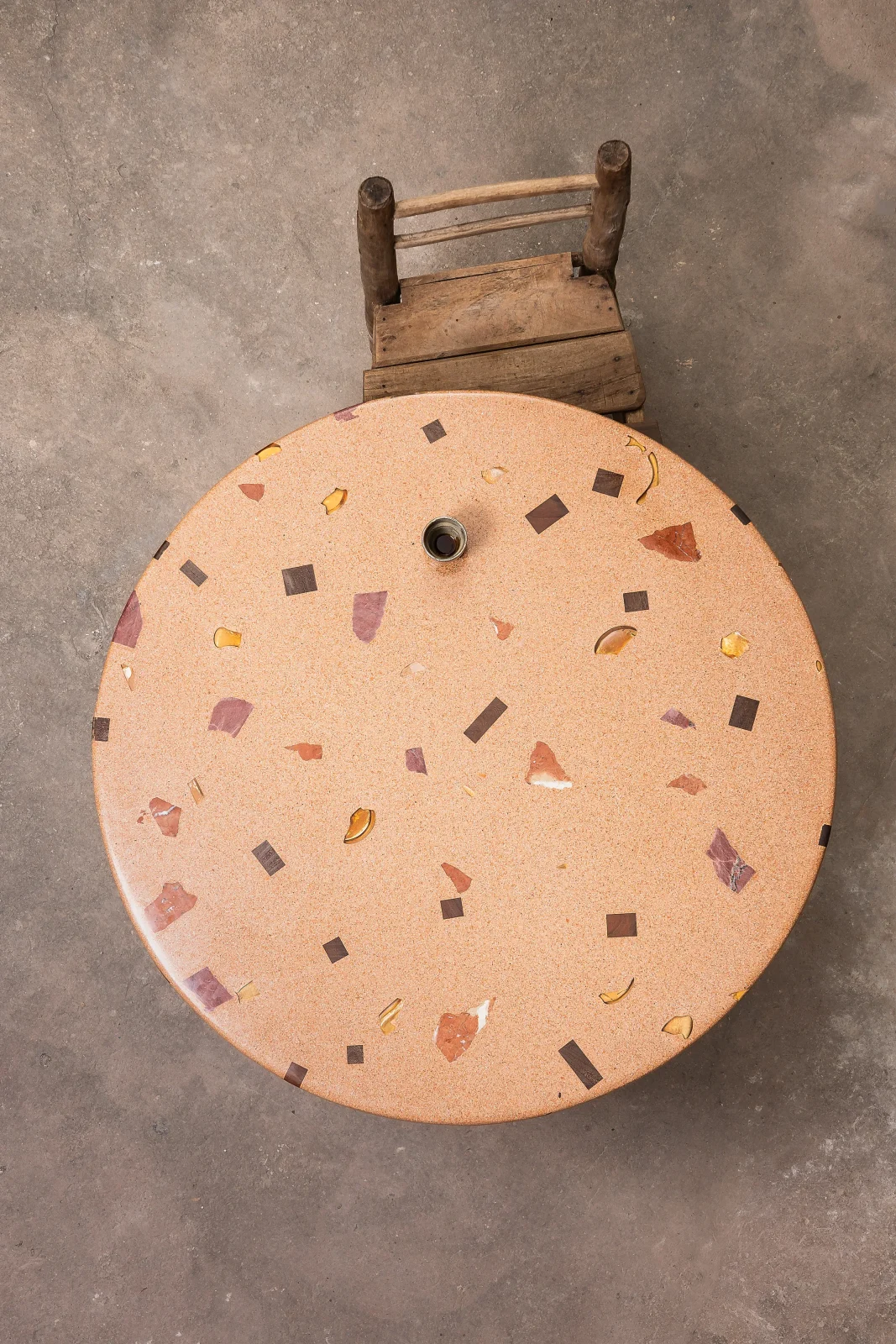 Dendê Dining Table — 3
