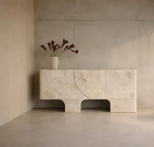 Eoli credenza by Panorammma Atelier carved from translucent white onyx