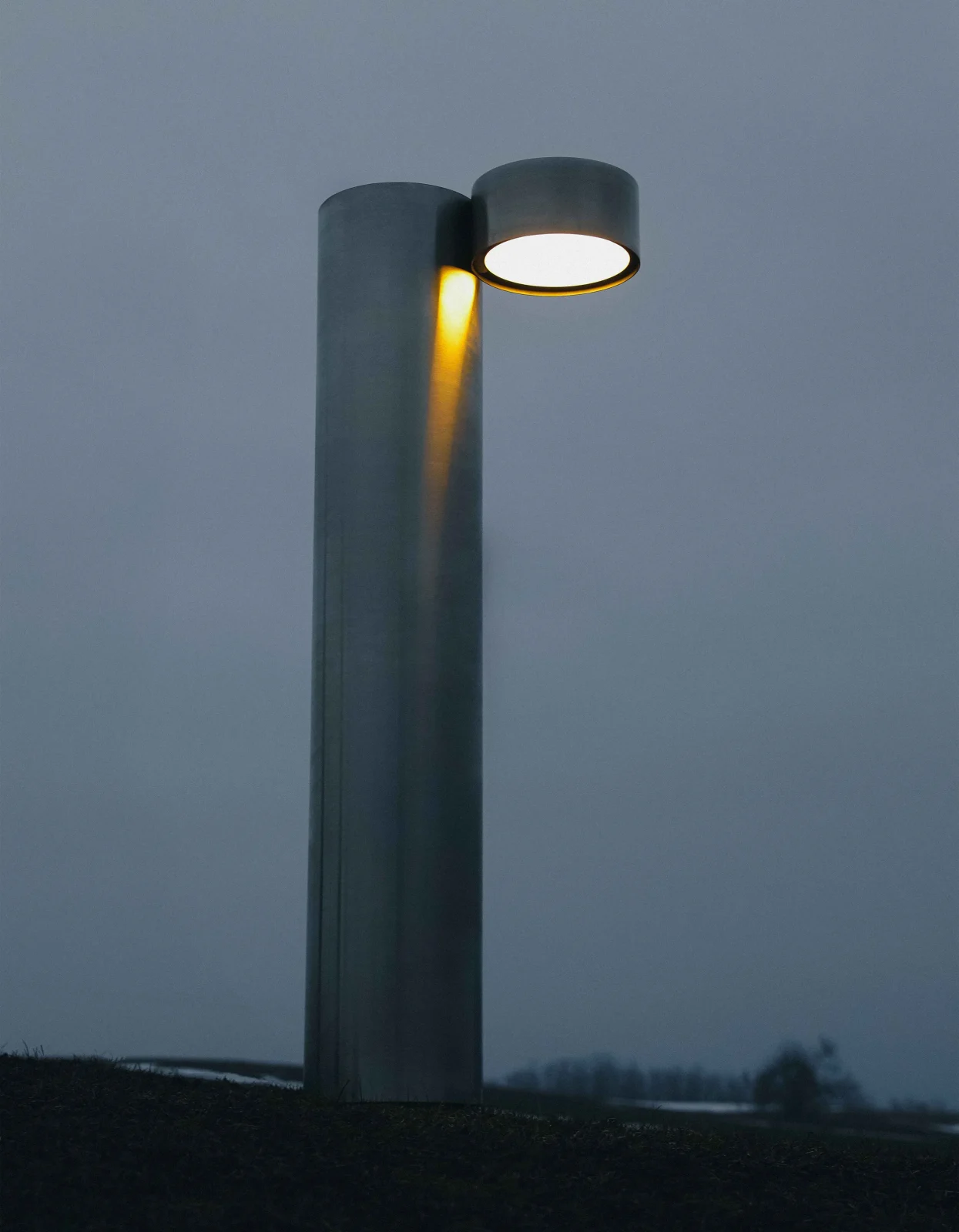X Floor Lamp in Stainless Steel — 7