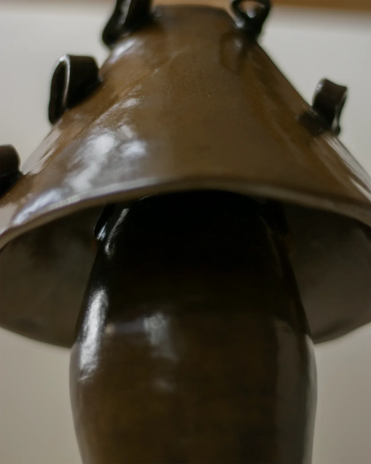 La Bergère Table Lamp In Glazed Ceramic — 4