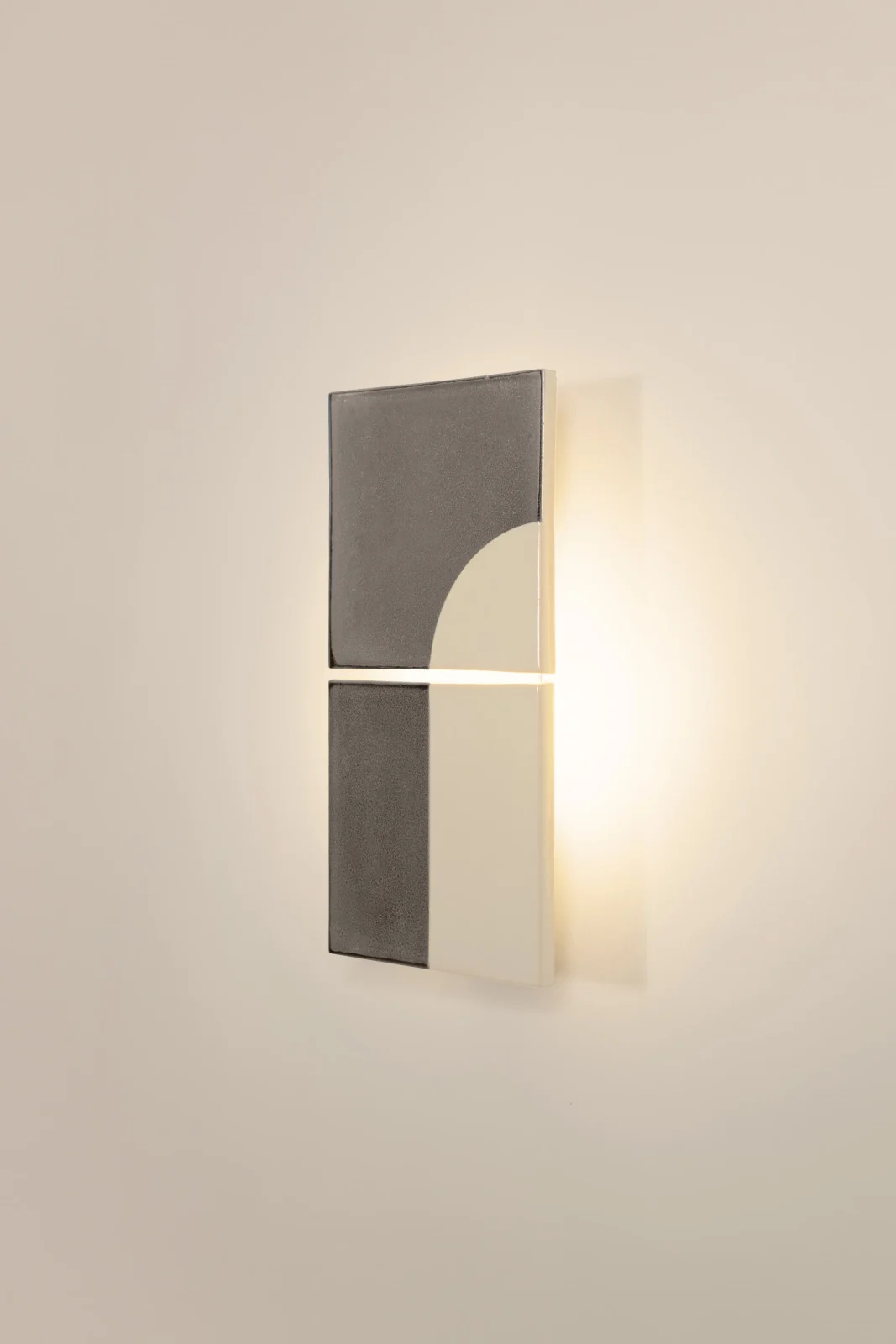 Tiles Door European Wall Sconce in Ceramic and Metal — 9