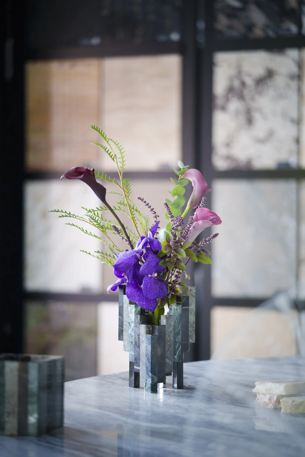 Strata - Flower Vase Cube Green — 3
