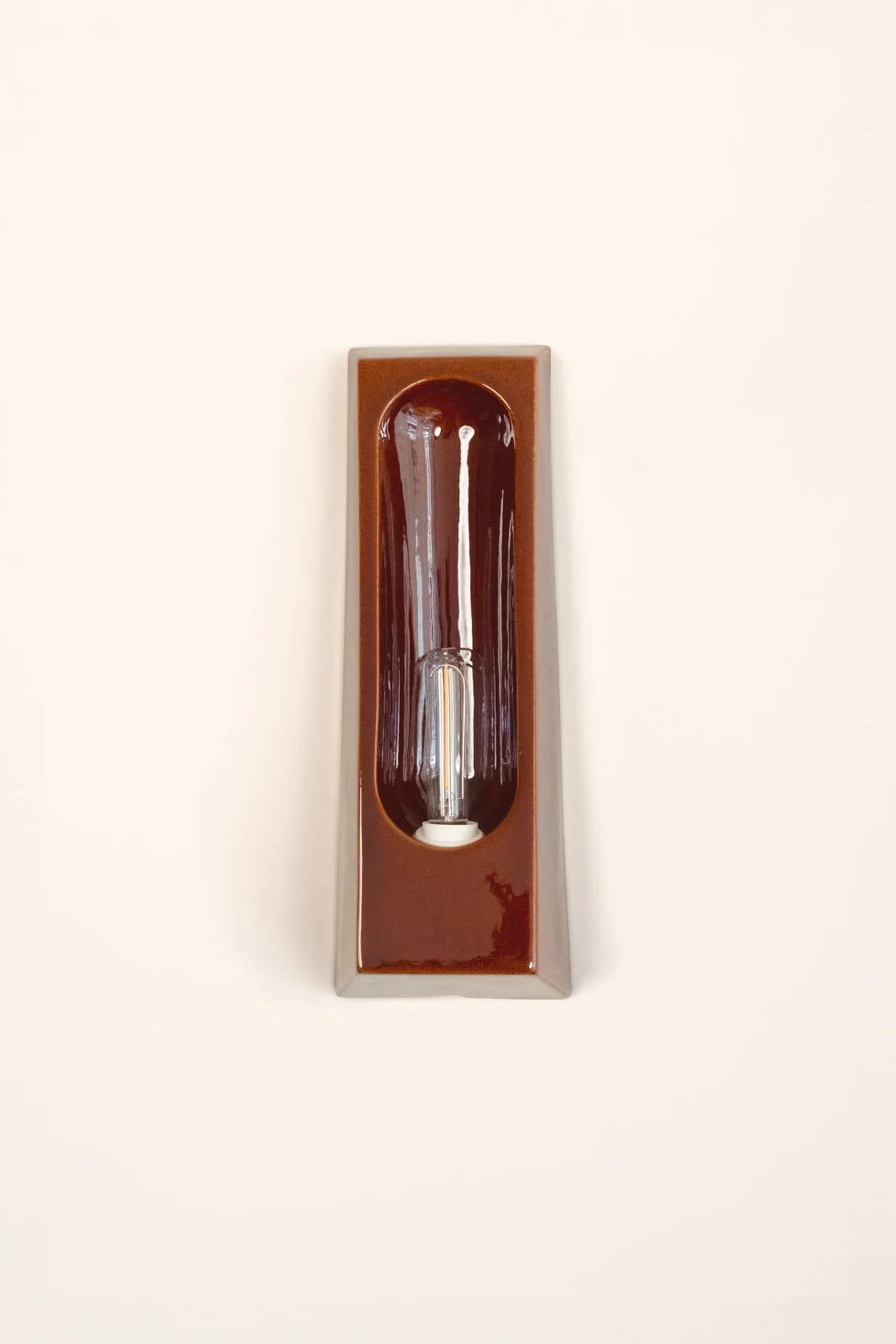 Alcove European Wall Sconce In Glazed Ceramic — 27