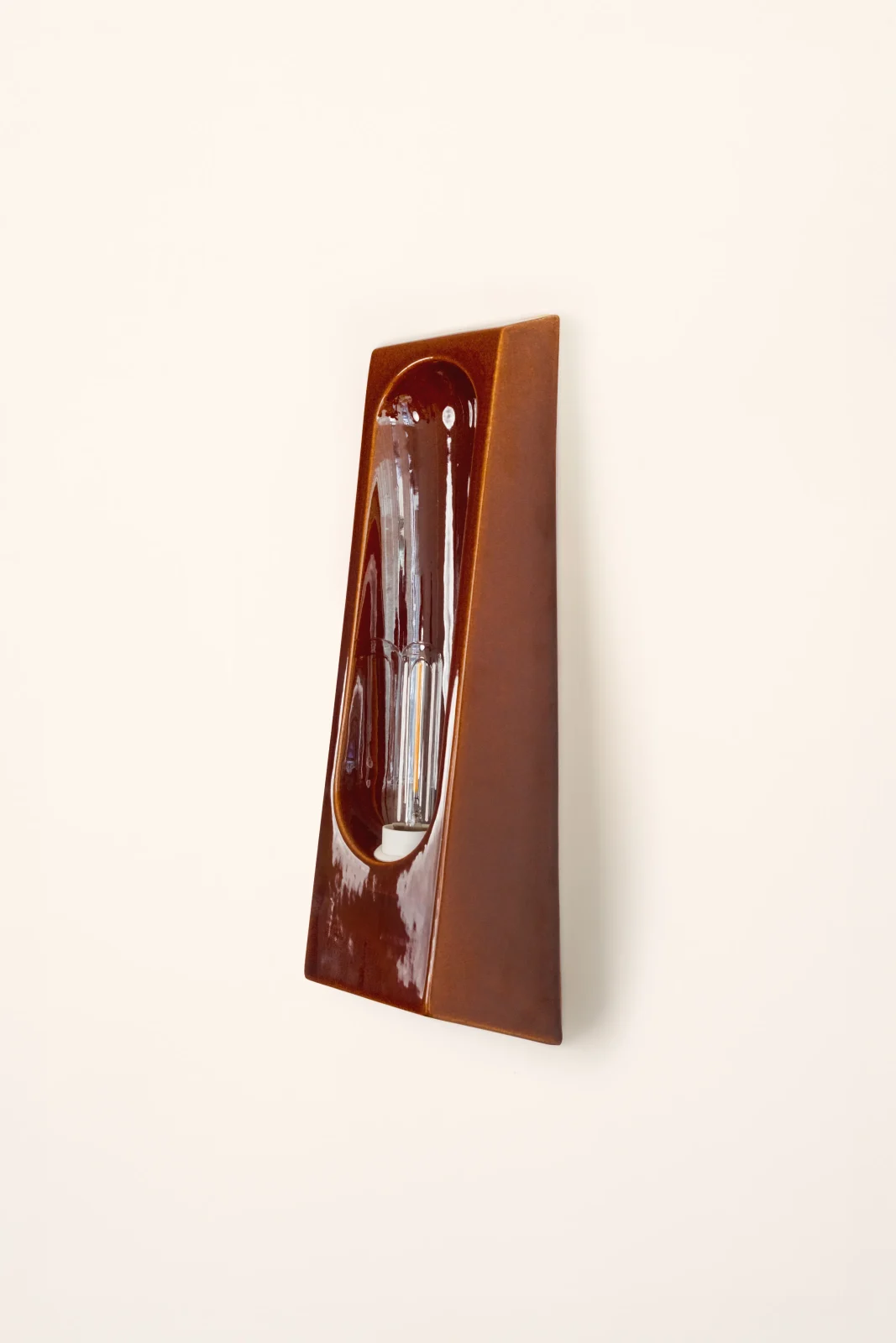 Alcove European Wall Sconce In Glazed Ceramic — 20