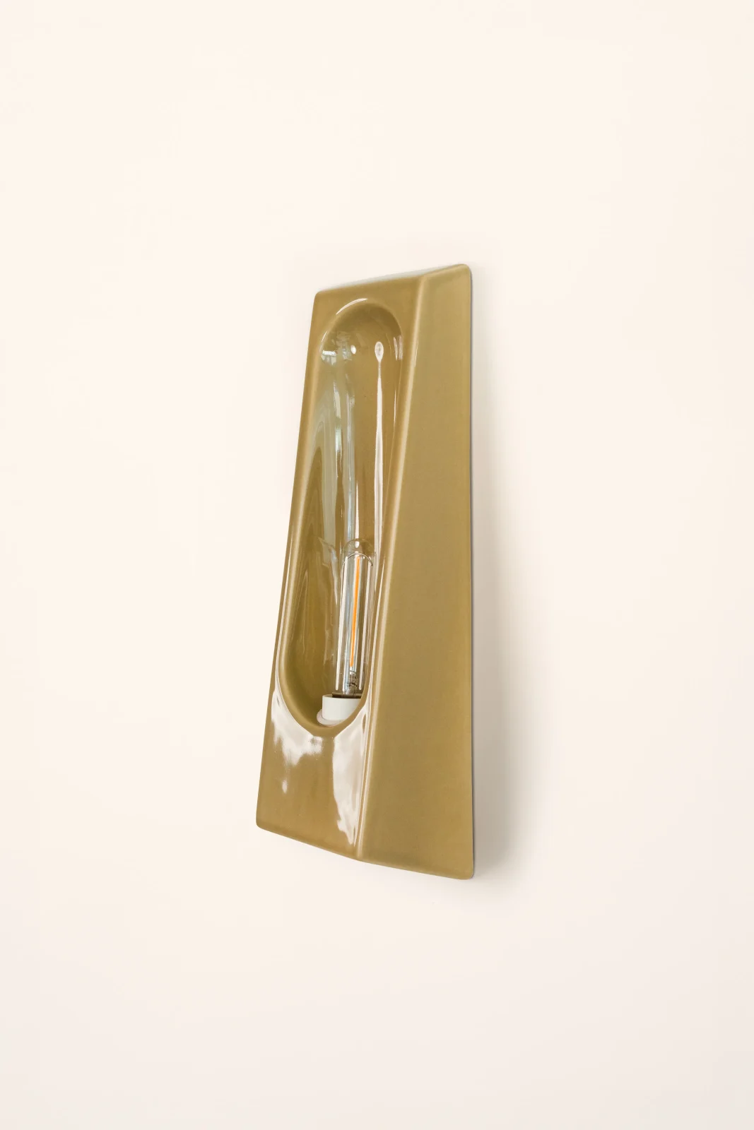Alcove European Wall Sconce In Glazed Ceramic — 15