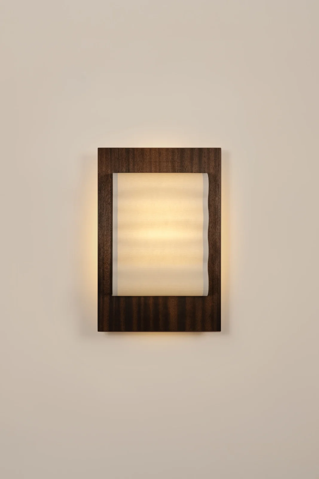Frame M European Wall Sconce in Paper and Steel — 18