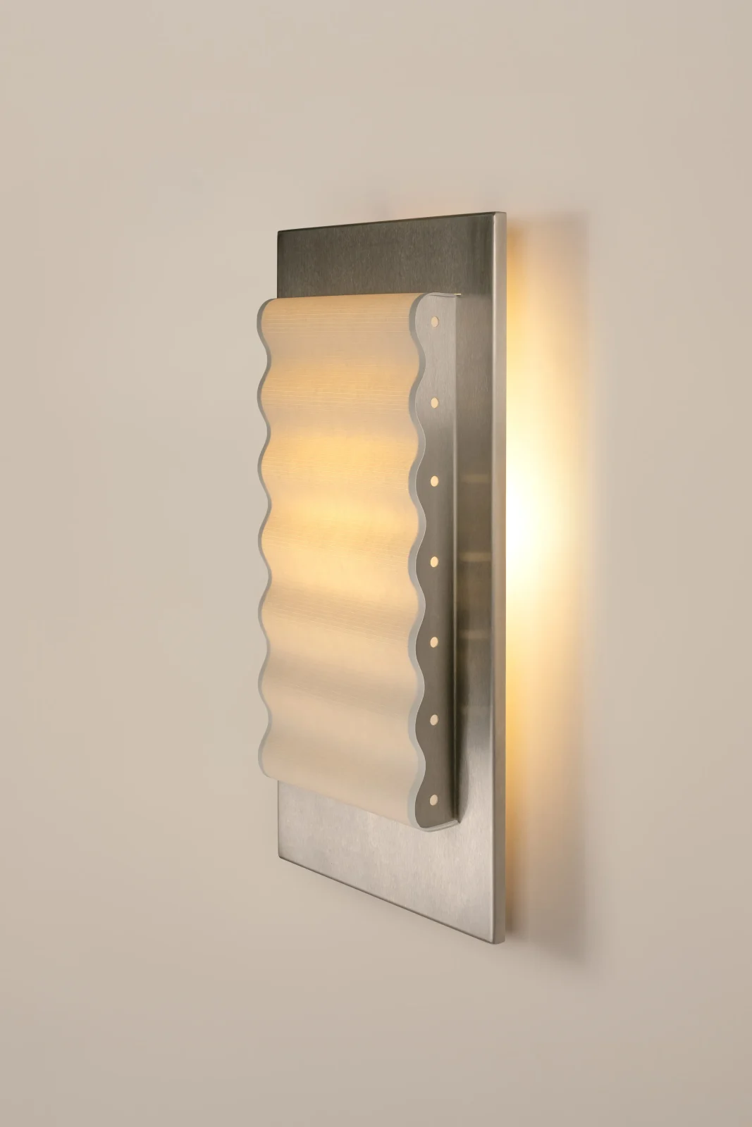 Frame L Wall Sconce in paper and steel, front view.