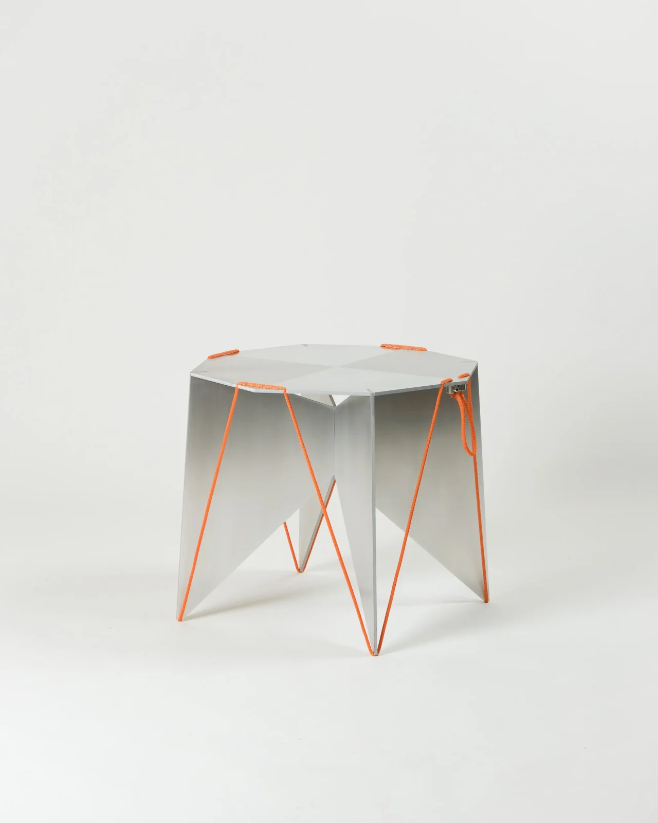 String | Table 01 - Metal Side Table With A String — 2