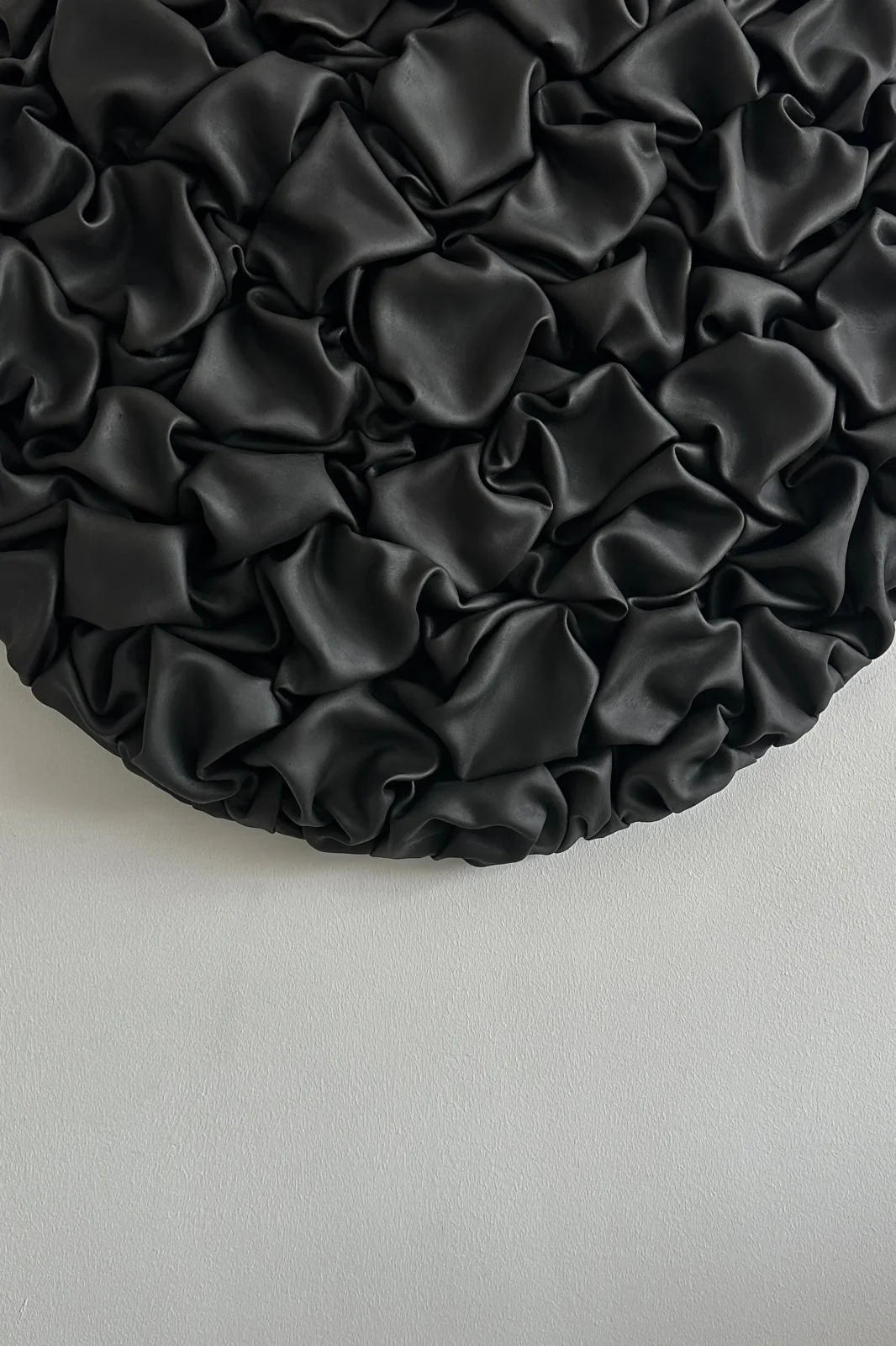 Escapism - Black Round Wall Art (142) — 3
