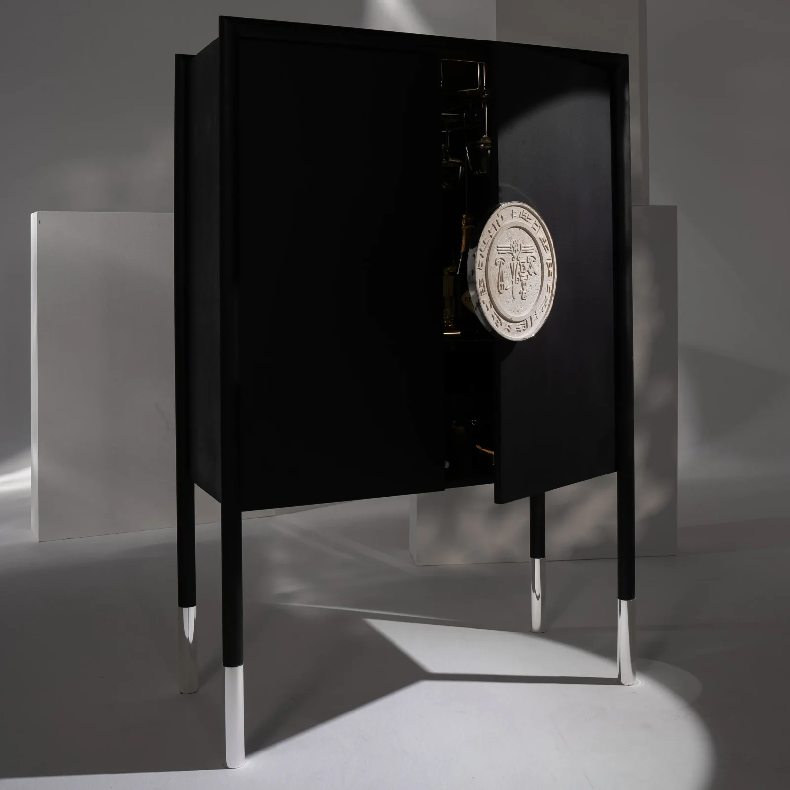 Puduhepa Liquor Cabinet — 6