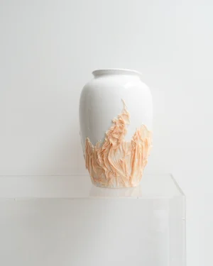 Wrinkled - Long Vase (2)
