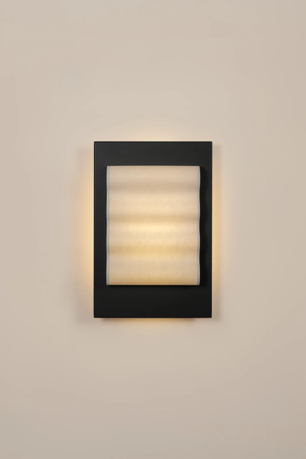 Frame M European Wall Sconce in Paper and Steel — 16