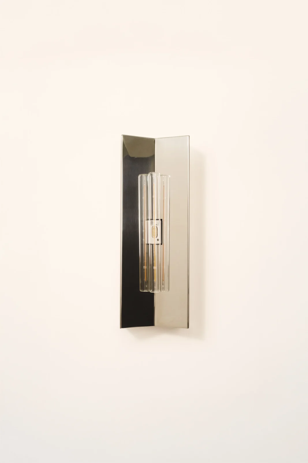 Arrow M European Wall Sconce in Polished Steel — 5
