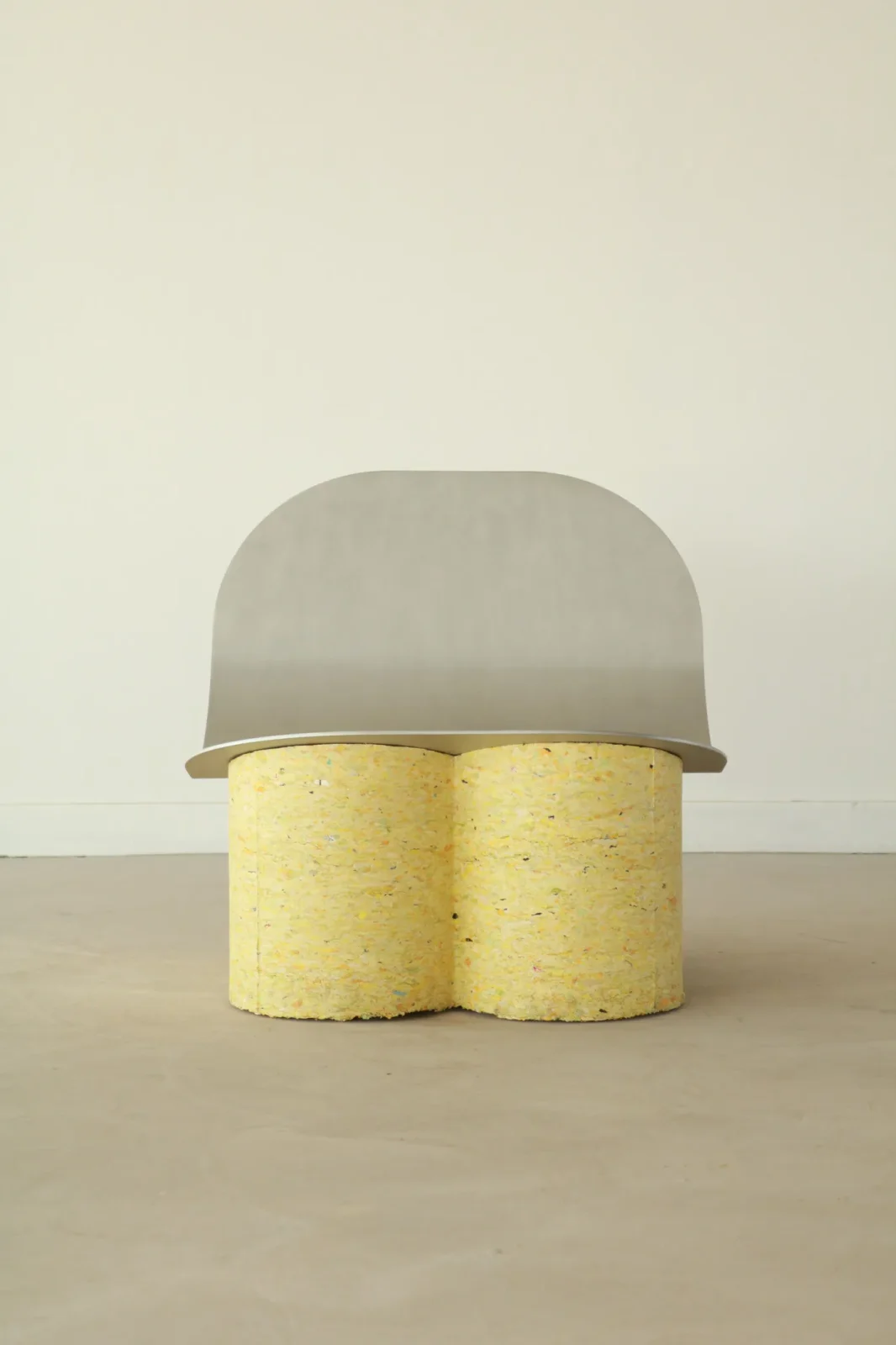 F20 - Armchair — 3