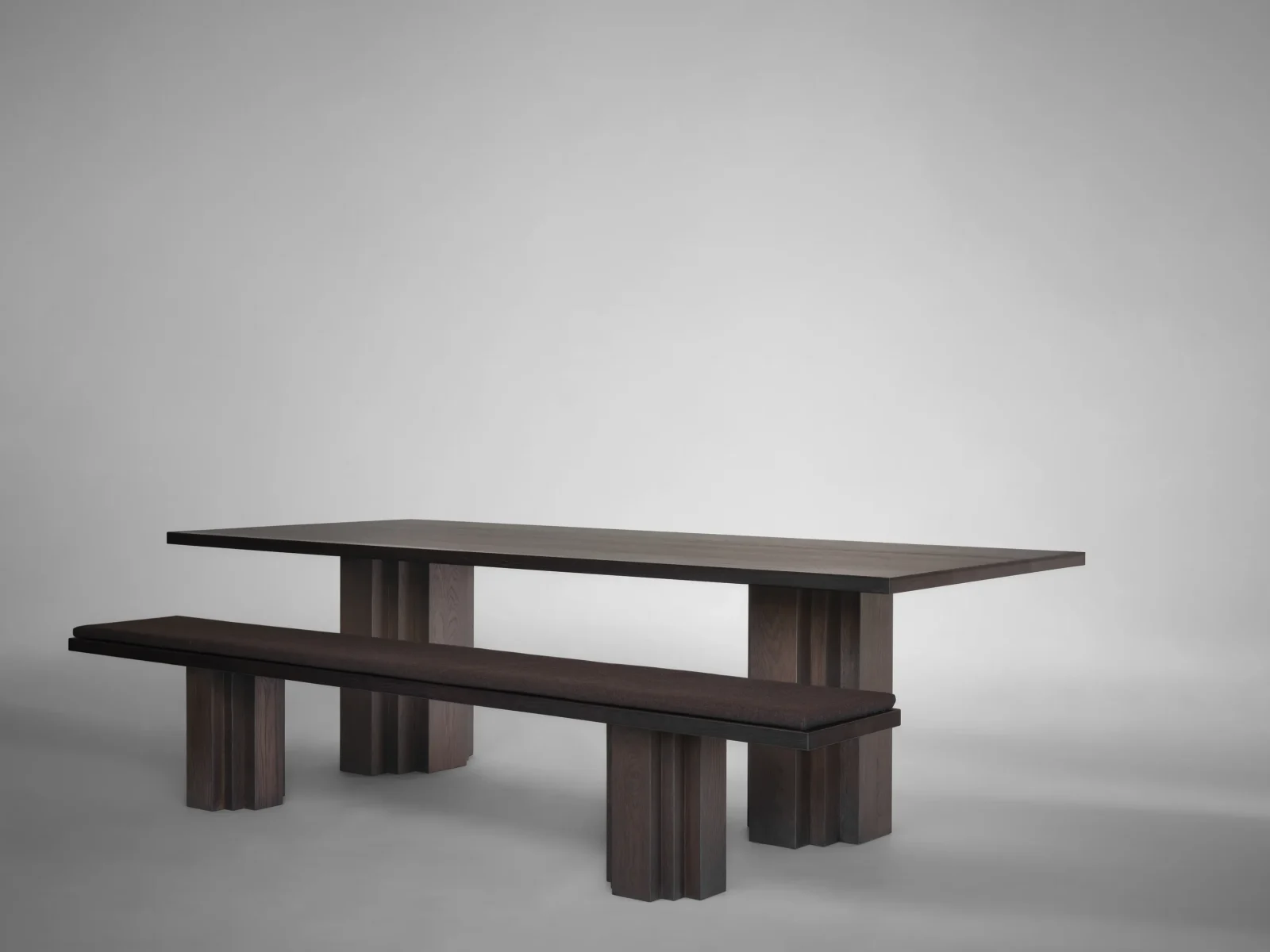 Brut Table — 5