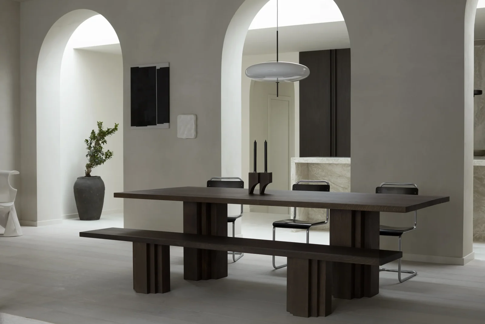 Brut Table — 8