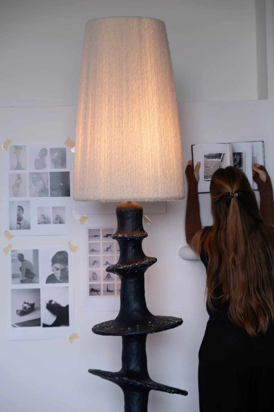 Orbita Floor Lamp in Biocomposite and Bouclé Wool — 7