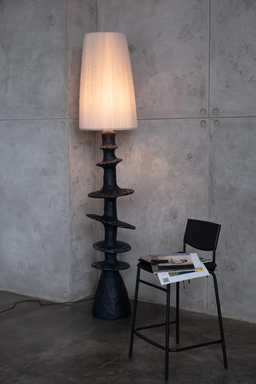 Orbita Floor Lamp in Biocomposite and Bouclé Wool — 5