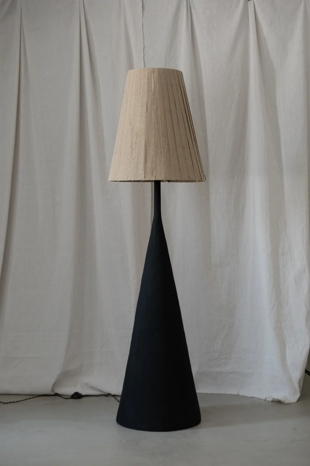 Vereteno Floor Lamp in Biocomposite and Linen — 6